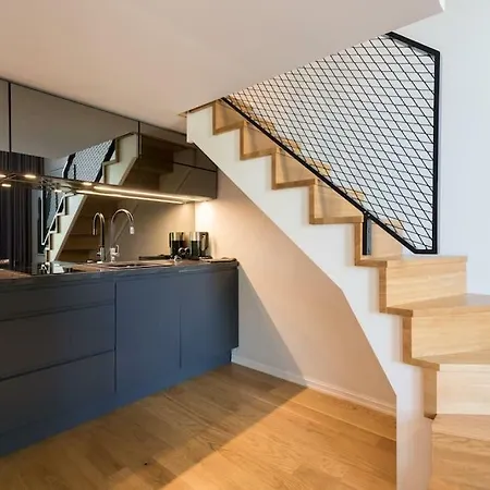 Premium Loft Mere Puiestee * تالين